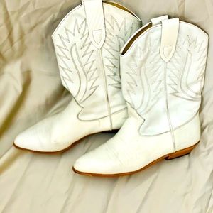 Vintage white genuine leather cowboy boots 8.5
